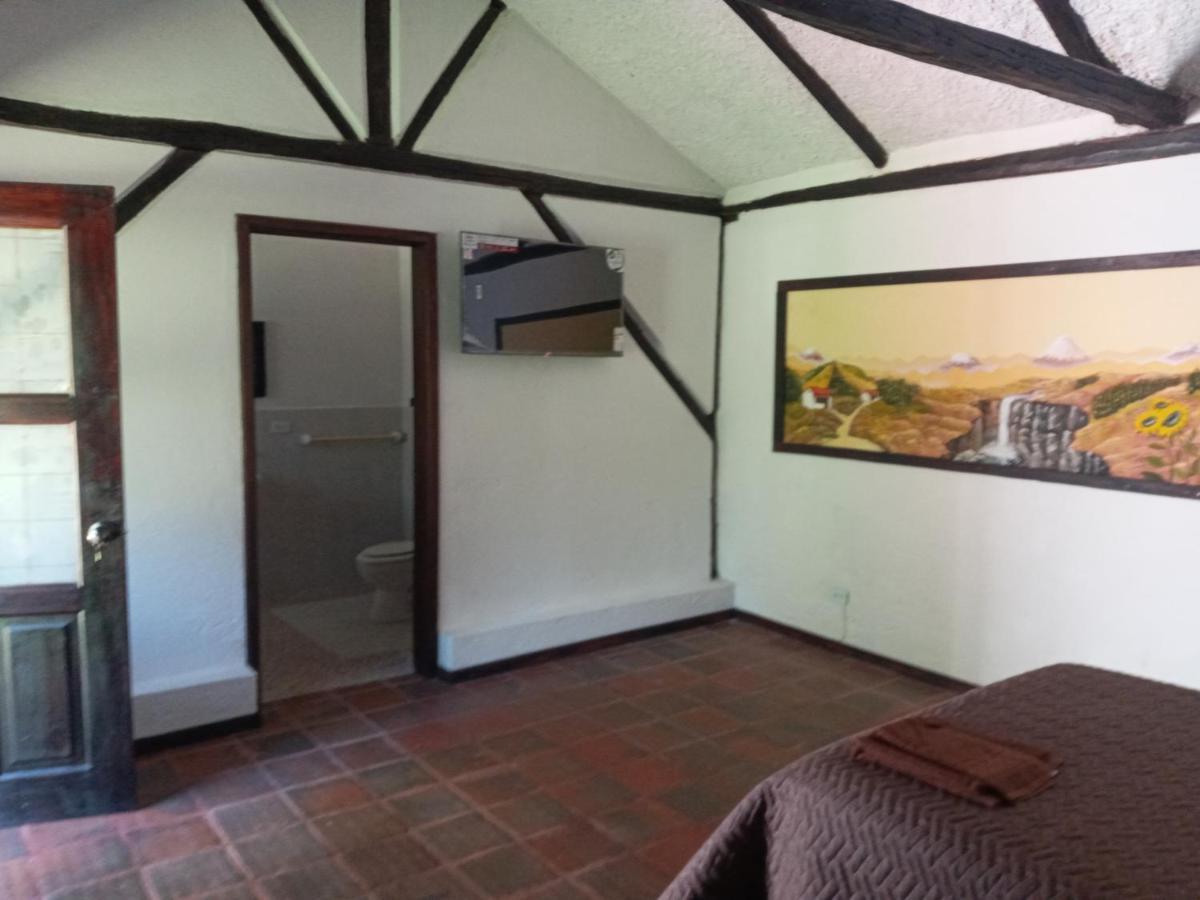 Quinta Los Eucaliptos Villa Quito Exteriör bild