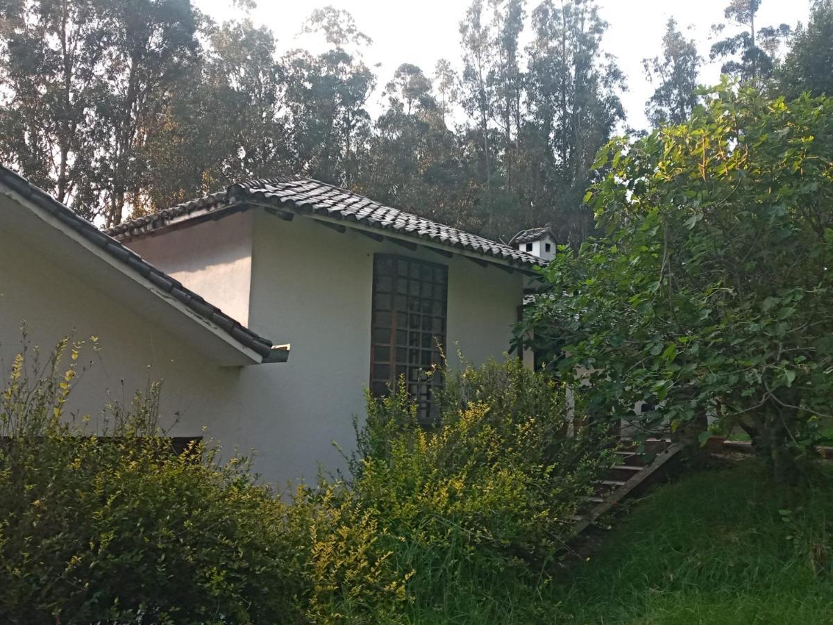 Quinta Los Eucaliptos Villa Quito Exteriör bild