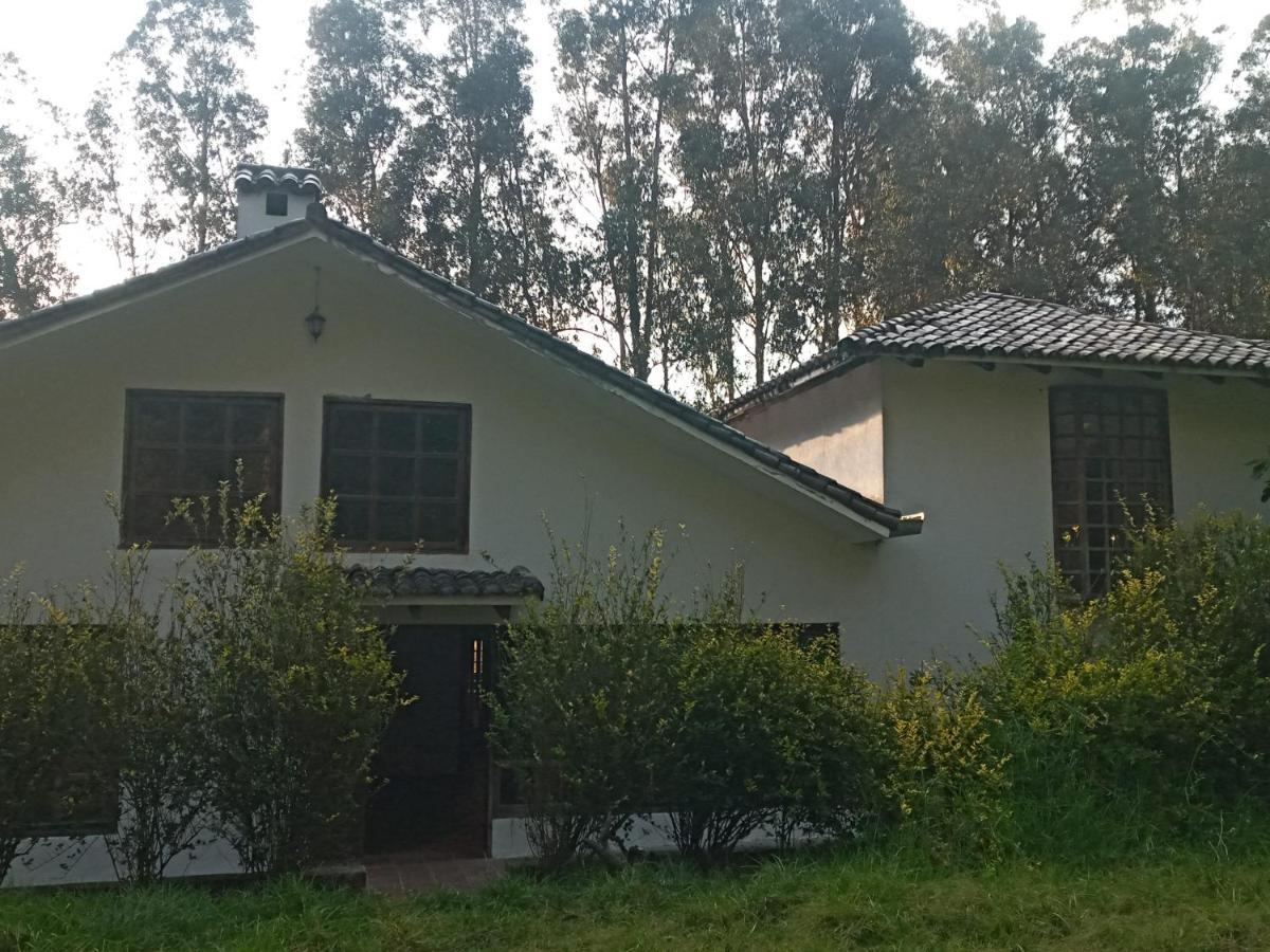 Quinta Los Eucaliptos Villa Quito Exteriör bild